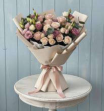 Букет цветов из:  Розы и Лизиантусы в городе Мыски