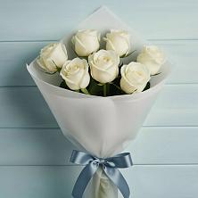Букет 7 Белых роз Эдлесс Лав в городе Мыски