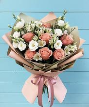 Букет цветов из:  Розы, Альстромерии и Лизиантусы в городе Мыски
