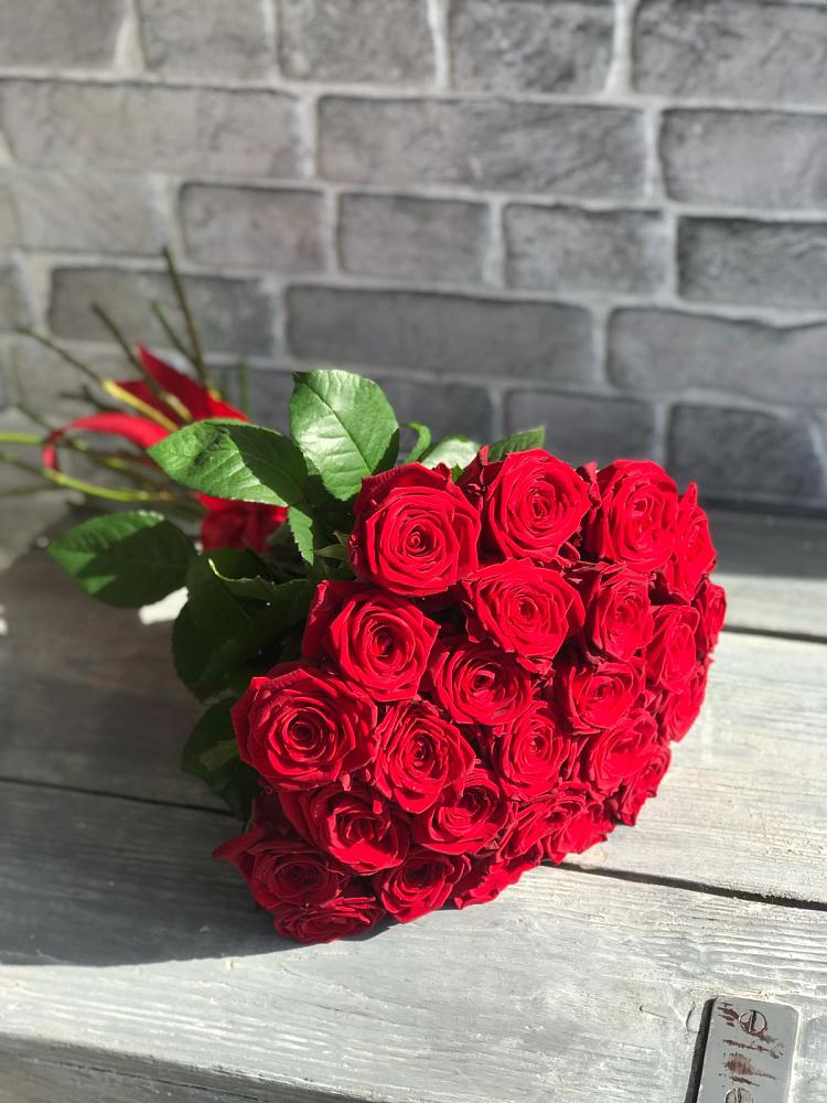 Букет Красные розы Фридом в городе Мыски
