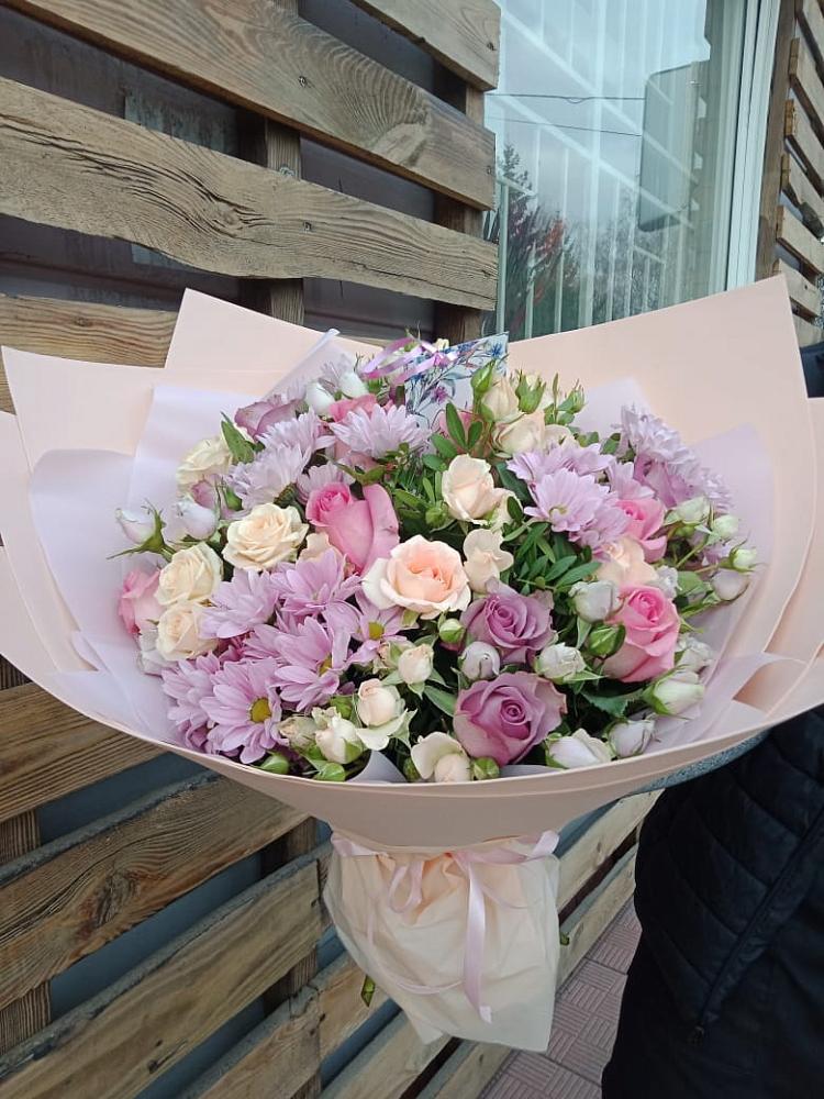 Букет цветов из: Розы и Хризантемы в городе Мыски