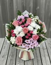 Букет цветов из:  Альстромерии, Гвоздики, Розы и Хризантемы в городе Мыски