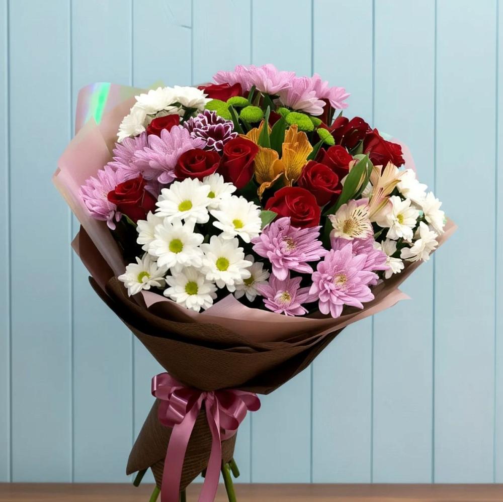 Букет цветов из: Розы, Хризантемы и Альстромерии в городе Мыски