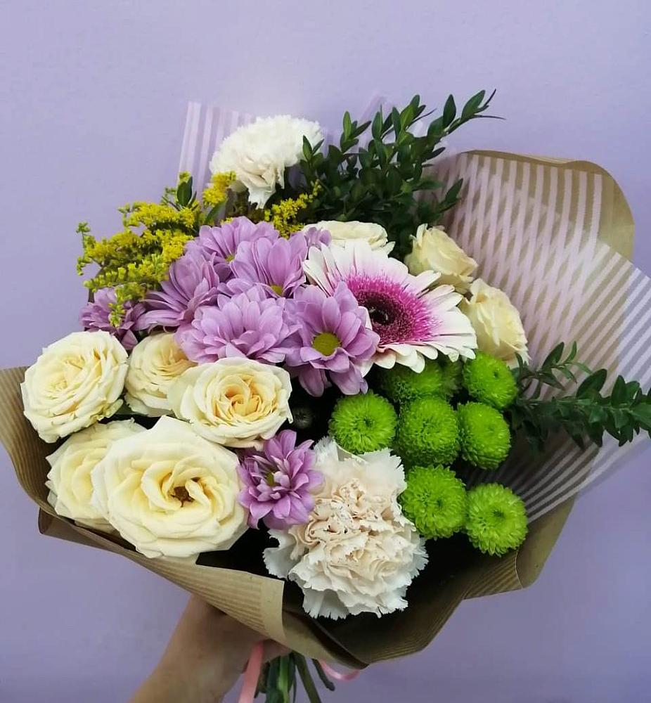 Букет цветов из: Хризантемы, Розы, Гвоздики и Герберы в городе Мыски