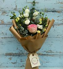 Букет цветов из:  Розы и Лизиантусы в городе Мыски